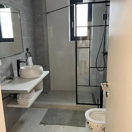 Apartament Rezidential - 50m Faleza