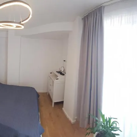 Apartment Apartament Rezidential - 50m Faleza