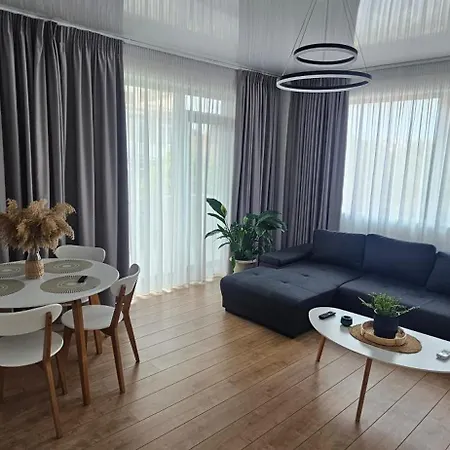 Apartment Apartament Rezidential - 50m Faleza