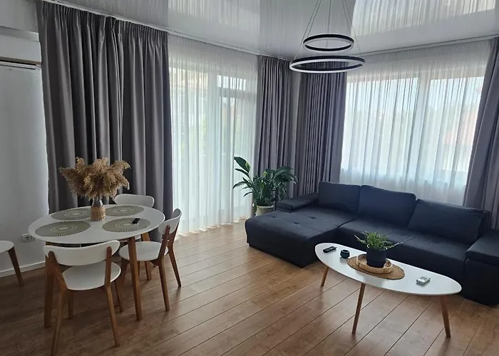 Apartment Rezidential - 50m Faleza